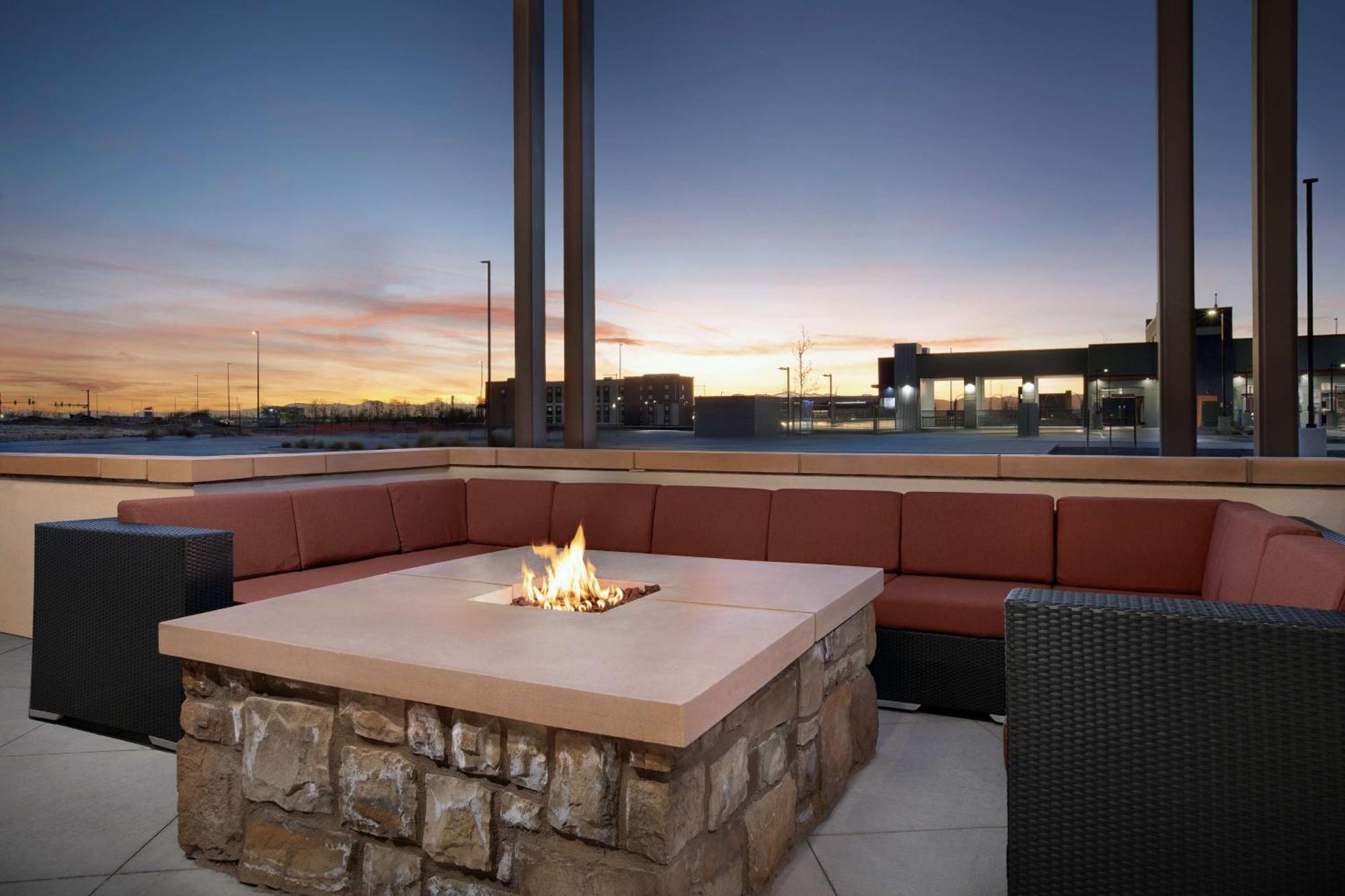 Hilton Garden Inn Denver Airport Tower Road Eksteriør billede